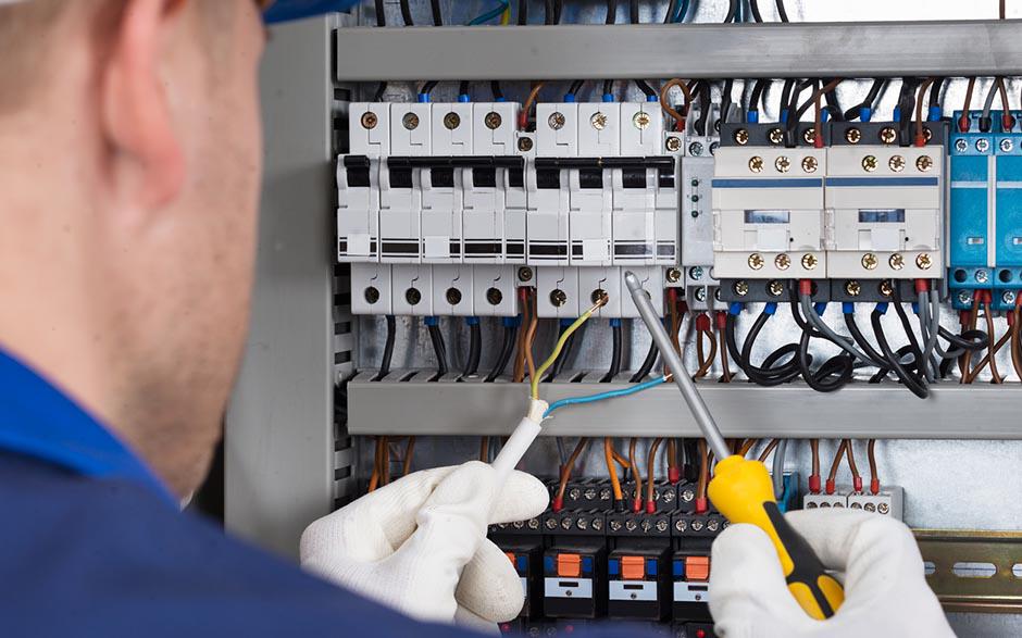 cherche électricien Clermont